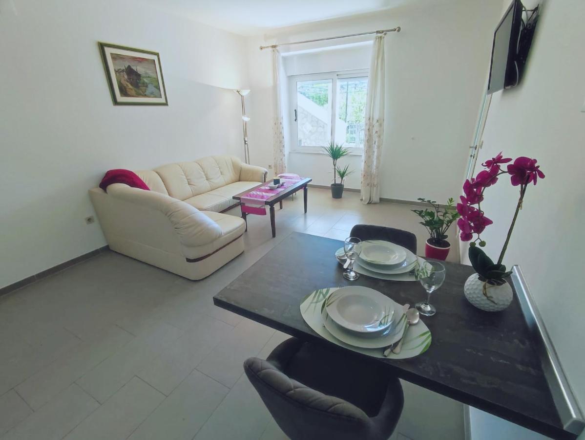 Lina At The Best Đảo Krk Ngoại thất bức ảnh