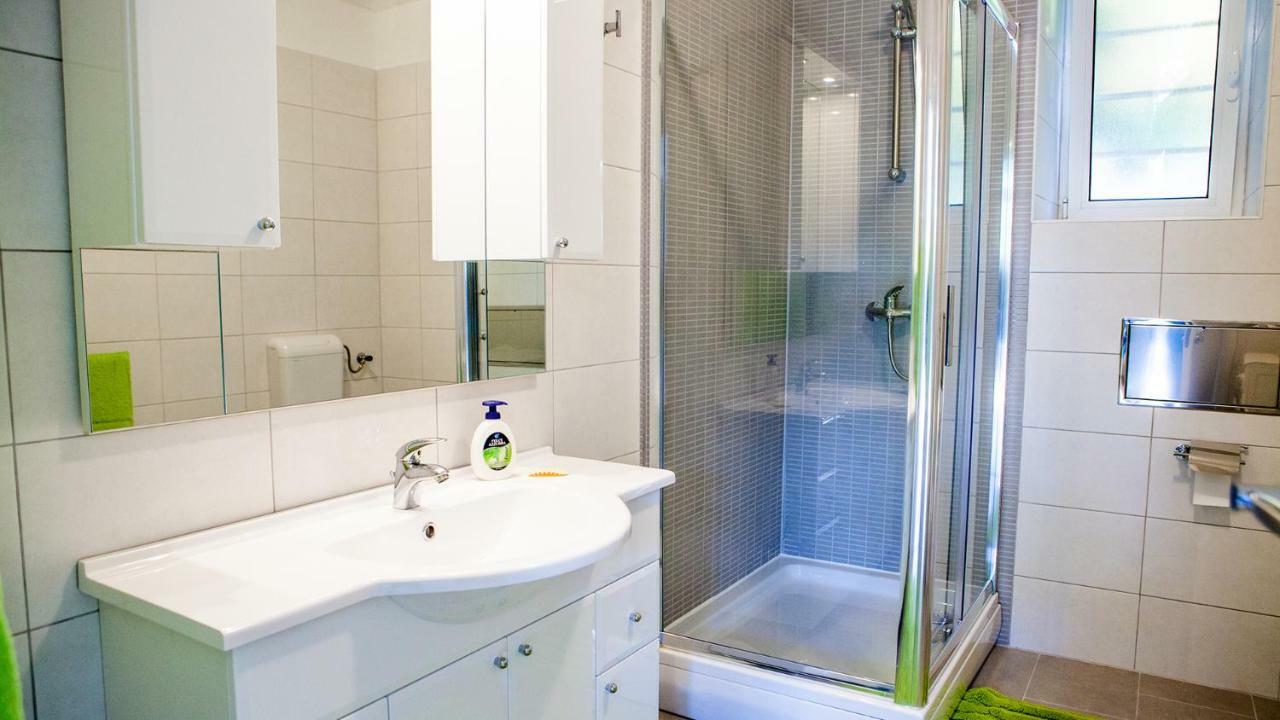 Lina At The Best Đảo Krk Ngoại thất bức ảnh